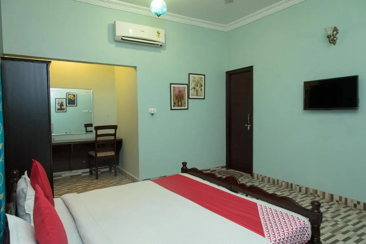 ***  Oyo 14119 Hotel Manwar Udaipur India