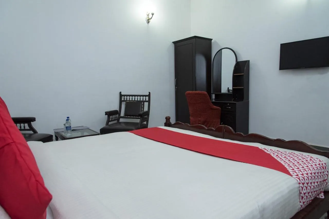 Oyo 14119 Hotel Manwar Udaipur